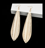 Load image into Gallery viewer, Gold Feather Bird Earrings
