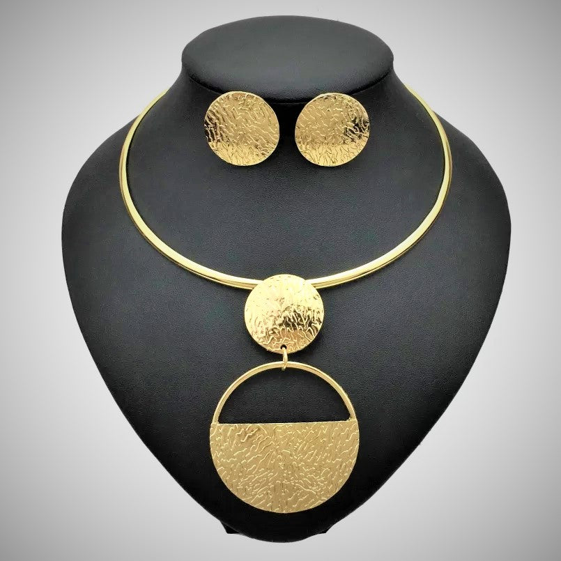 Hammered Shield Set Choker & Earrings